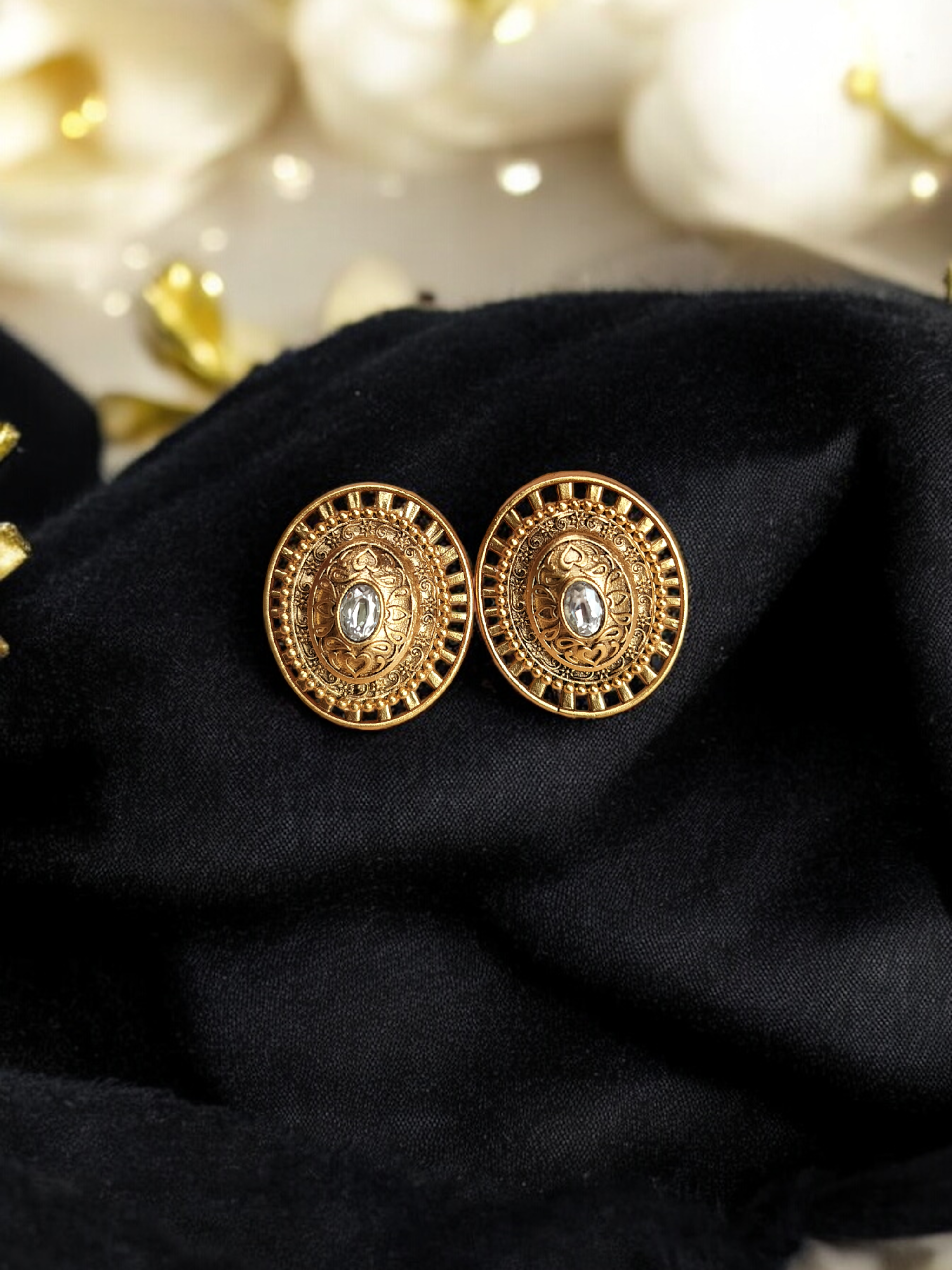 Oval Shape Beautiful Earrings With Rubby Accents - Image 2