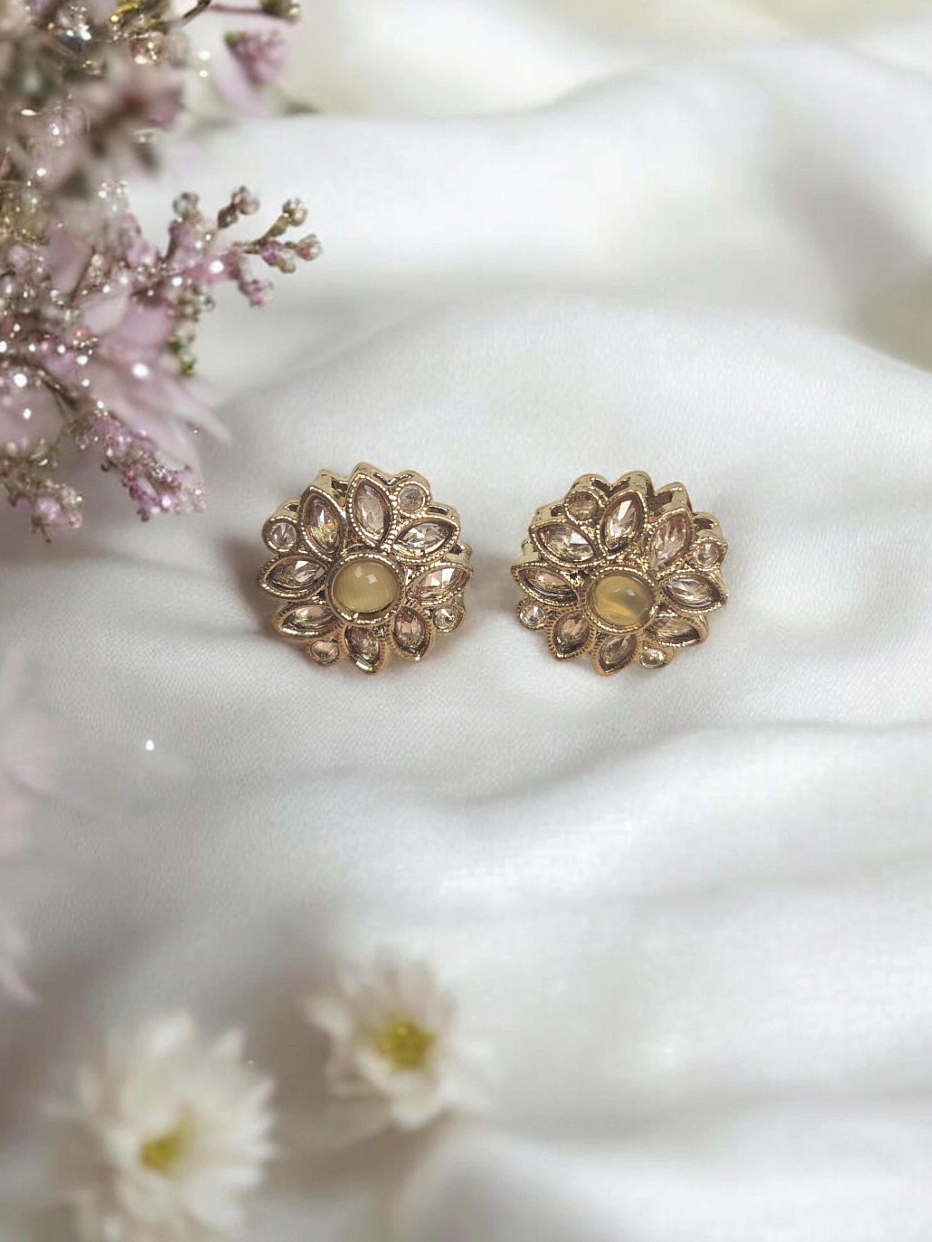 Ruby Centered Floral Kundan Polki Earrings - Image 2