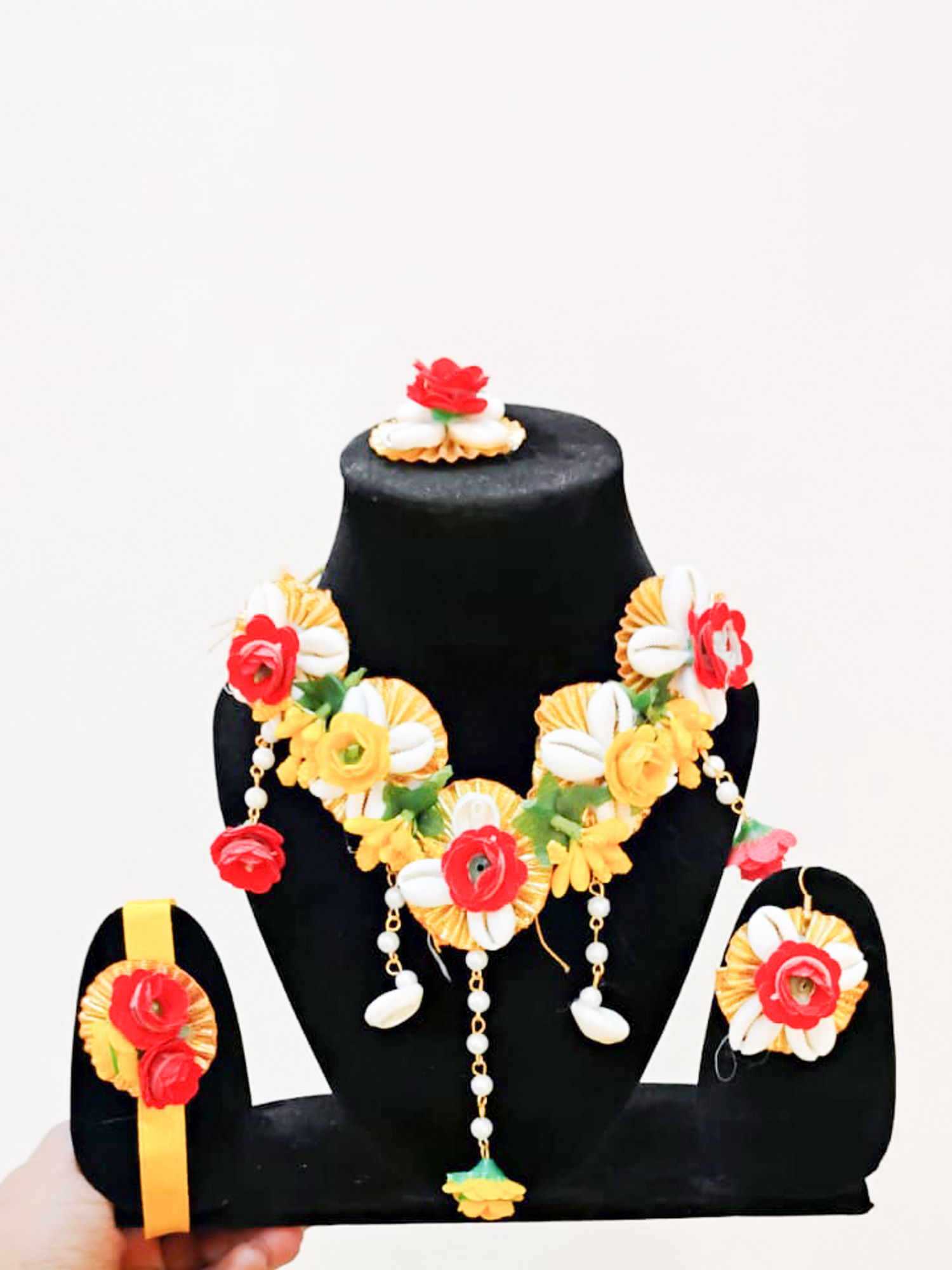 Majestic Bloom Ethnic Neckpiece Set